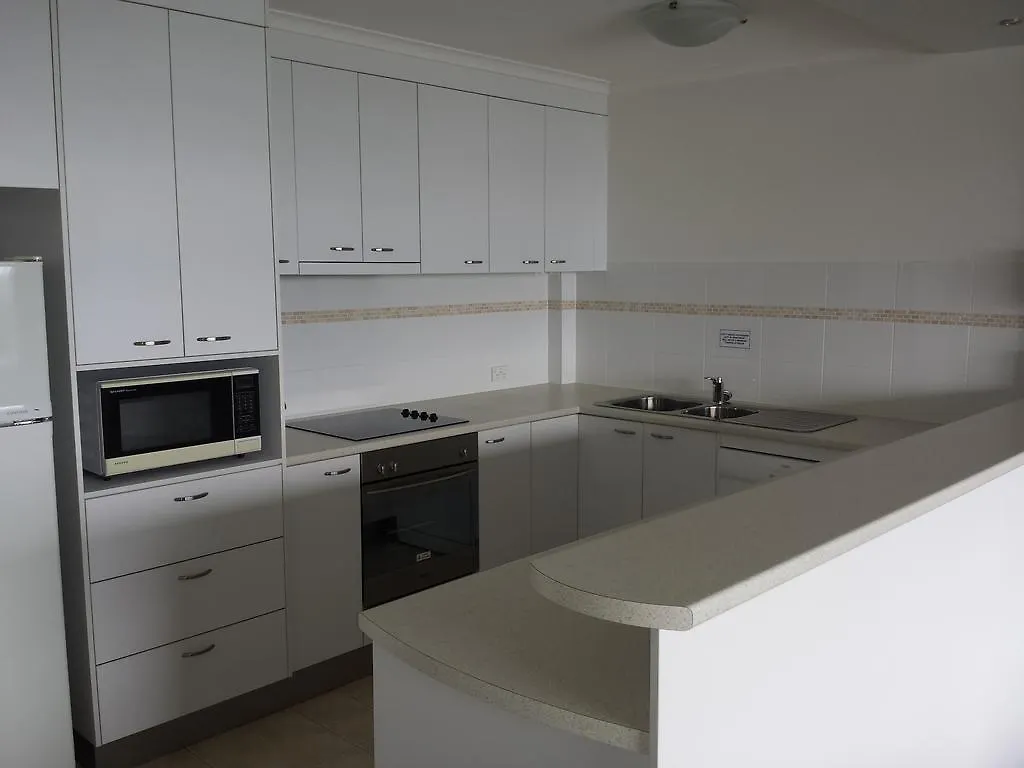 *** Aparthotel Kirribilli Apartments Brisbane Australia