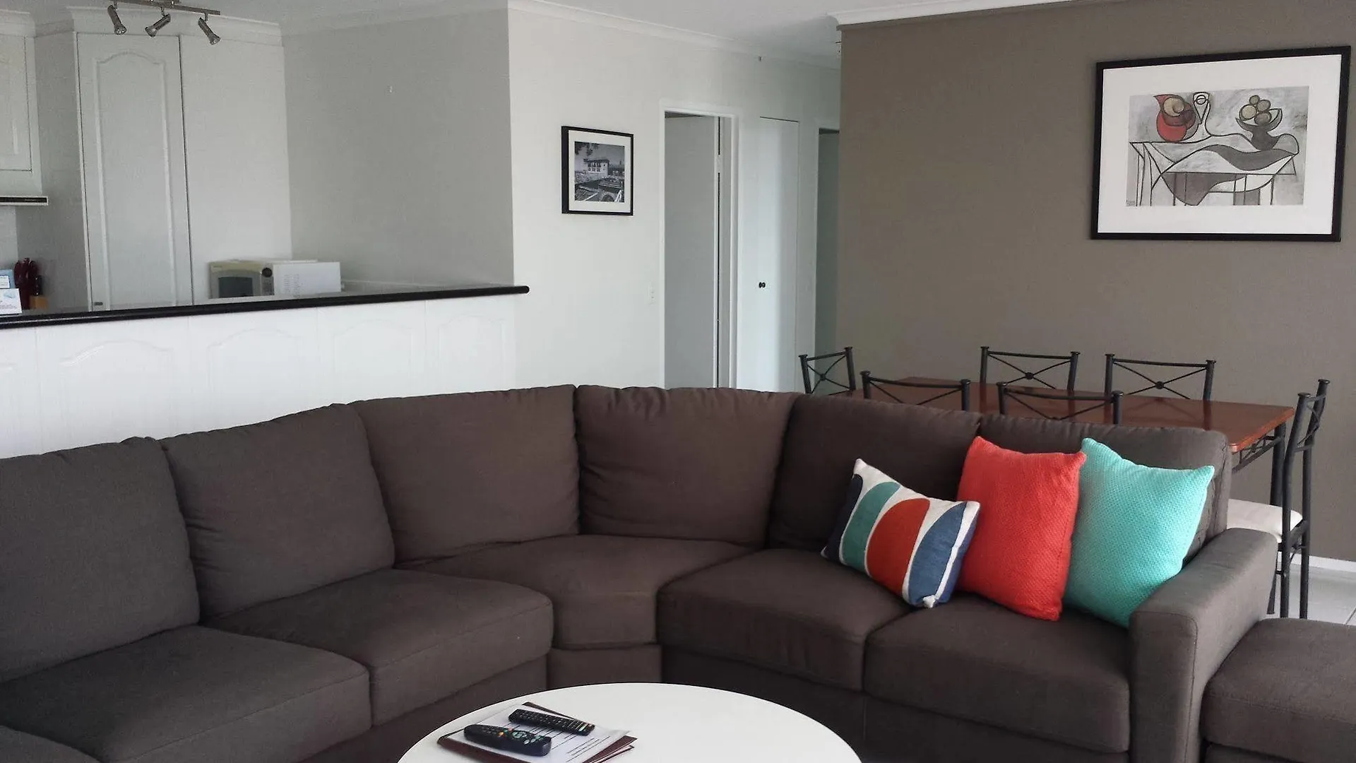 Kirribilli Apartments Brisbane Australia
